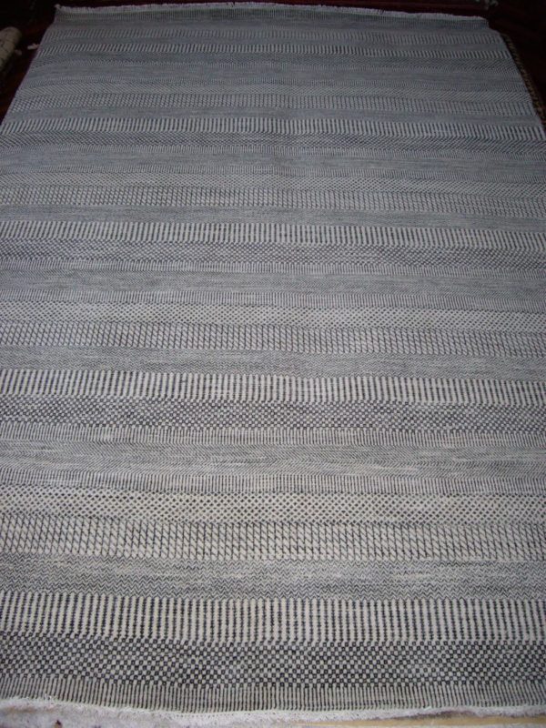 Indo/Nep modern carpet