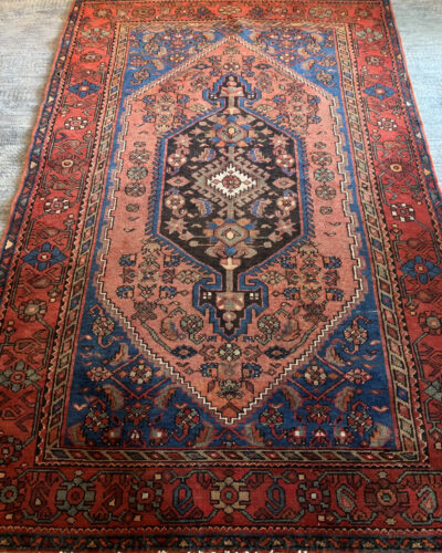 Antique Luri Rug