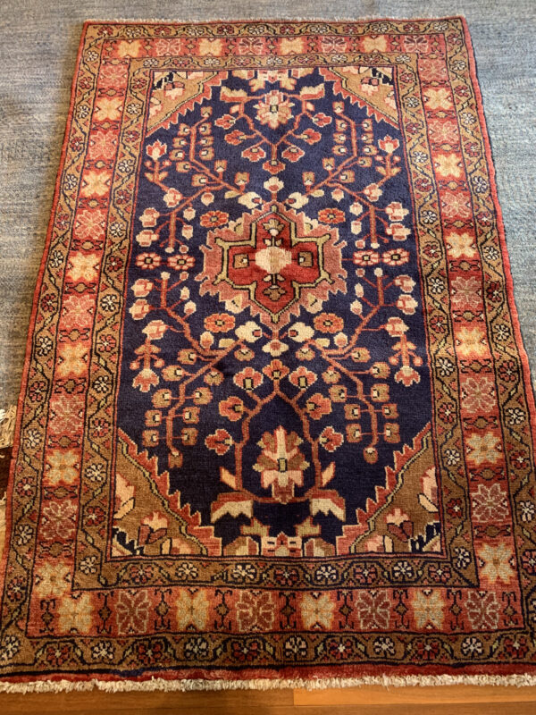 Old Persian Luri