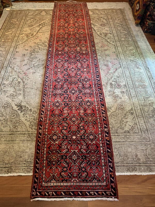 Old Luri runner